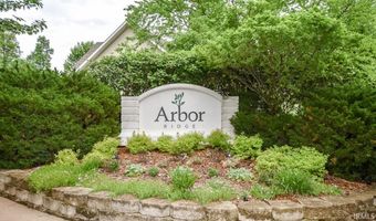 1504 S Arbor Ridge Ct, Bloomington, IN 47403