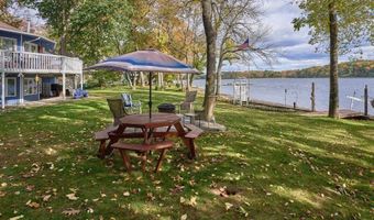 108 Pleasant Valley Rd, Amesbury, MA 01913