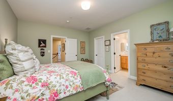 7505 MARBURY Rd, Bethesda, MD 20817