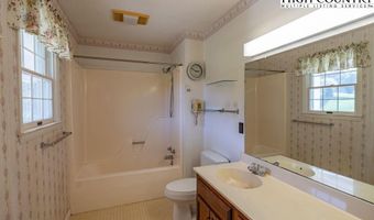 762 George Eggers Rd, Banner Elk, NC 28604