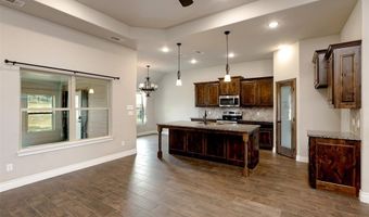 1008 Sky Ct, Weatherford, TX 76085
