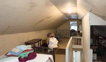 141 Burleson Dr, Bakersville, NC 28705