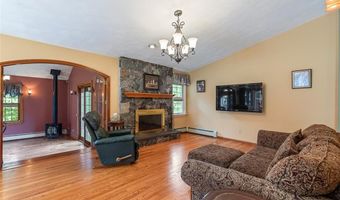 1 Robin Way, North Smithfield, RI 02896