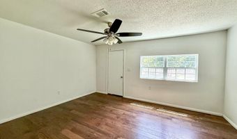 1423 S East St, Benton, AR 72015