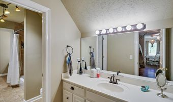 430 Bay Pointe Cir, Brandon, MS 39047
