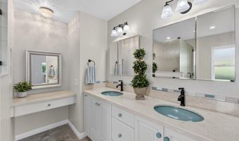 6701 E Leafwood Dr, Anaheim, CA 92807