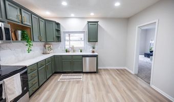 330 W McKeever St, Andrews, IN 46702