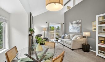 10295 SW Trapper Ter Bld#7, Beaverton, OR 97008
