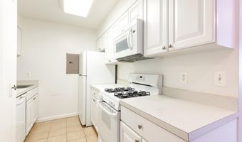 13 SILVERWOOD Cir 6, Annapolis, MD 21403