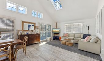 56 W 13th St, Avalon, NJ 08202