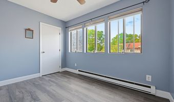 49 Round House Rd, Bourne, MA 02532