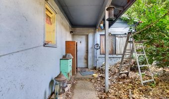 2911 Roan Ct, Anderson, CA 96007