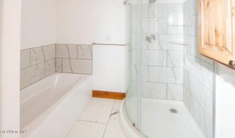 688 Champs Rd, Bonners Ferry, ID 83805