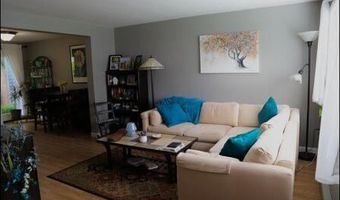 43 Baldwin Dr #43, Bangor, ME 04401