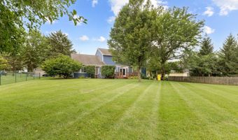 710 Sprucetree Ln, Algonquin, IL 60102