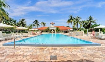 19900 E Country Club Dr Ts16, Aventura, FL 33180