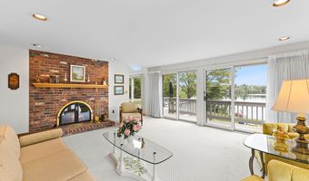 376 Flint St, Barnstable, MA 02630