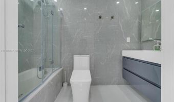 18011 Biscayne Blvd PH04, Aventura, FL 33160