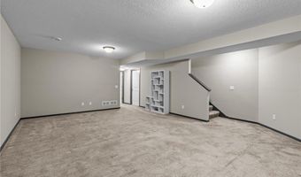 5234 Sundial Ln, Woodbury, MN 55129