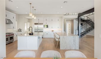 4822 Shady Ridge Dr, Las Vegas, NV 89135