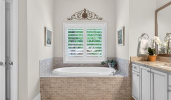 4221 Dogwood Bend Ter, Berkeley Lake, GA 30096