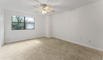 798 MAIN St, Atlantic Beach, FL 32233