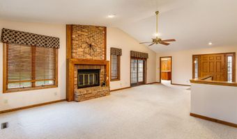 2116 Ironwood Ct, Ames, IA 50014