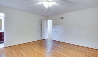 5904 LENOX Rd, Bethesda, MD 20817