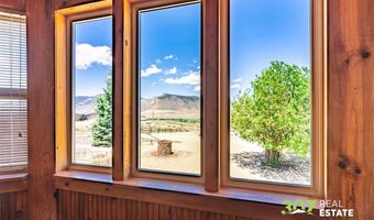 28 Grande View Dr, Cody, WY 82414