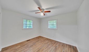 3104 Leggett Dr, Albany, GA 31721