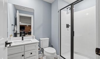 300 Crest Ln, Adams Twp., PA 16046