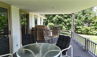 27 Partridge Dr, Agency, MO 64401