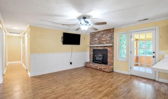 157 Flat Rock Ln, Aberdeen, NC 28315