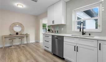 742 CANOVIA Ave, Orlando, FL 32804