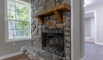 428 PINE Ln, Anniston, AL 36206