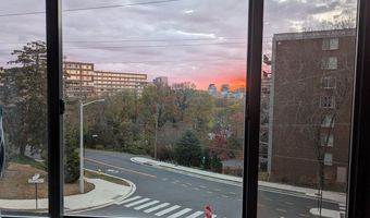 1300 S ARLINGTON RIDGE Rd 618, Arlington, VA 22202