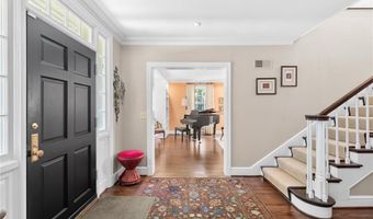 52 Fairmount Dr, Alton, IL 62002