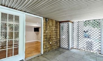 135 Foote St, Barrington, RI 02806