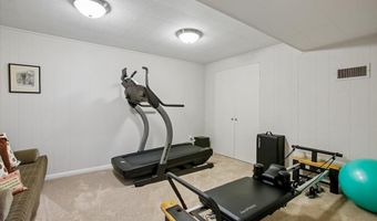 8308 LILLY STONE Dr, Bethesda, MD 20817