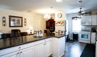 521 N Calhoun Shores Pkwy, Calhoun Falls, SC 29628