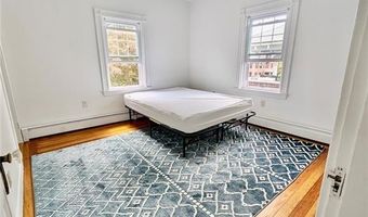 18 Bedlow Ave, Newport, RI 02840