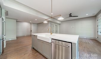 839 Drummond Ave, Charlotte, NC 28205