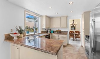 729 Mosaic Cir, Oceanside, CA 92057