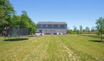 1479 Main St, Acushnet, MA 02743