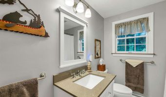 86 Avery Hill Rd, Alton, NH 03810