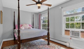 43 Skyline Rd, Bangor, ME 04401