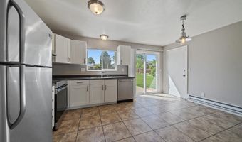 1043 Lilac Ct, Broomfield, CO 80020