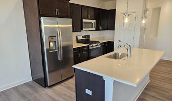 334 N Masters Dr, Addison, IL 60101