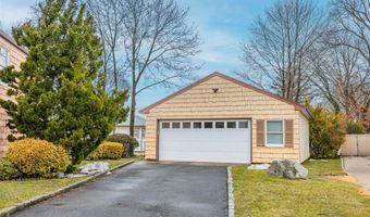 88 Evans Ave, Albertson, NY 11507