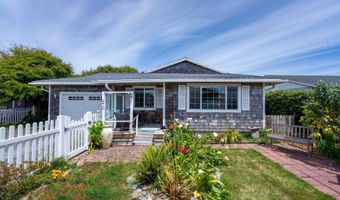 870 11TH St SW, Bandon, OR 97411